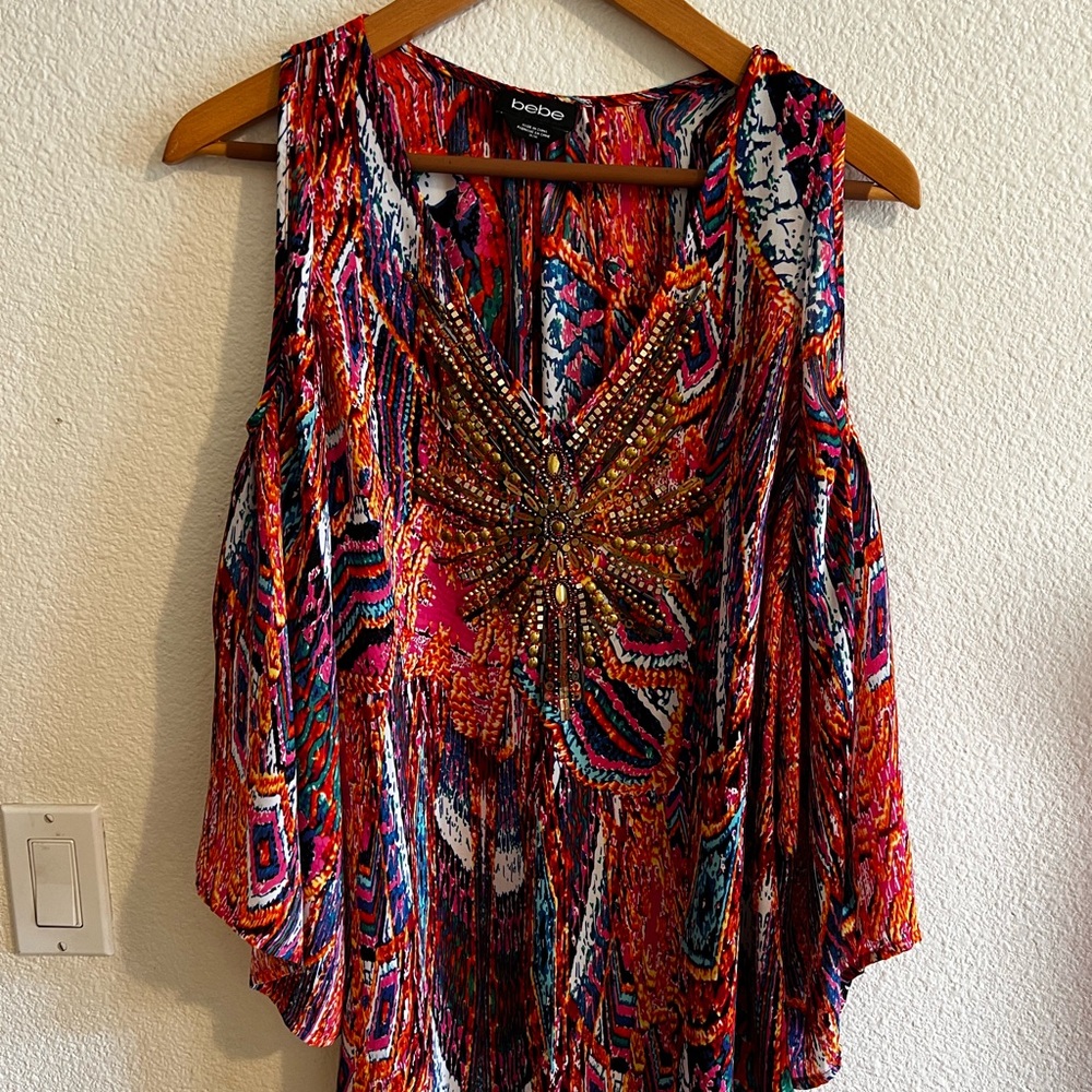 Bebe Red and Blue Sleeveless Blouse with Graphic Design